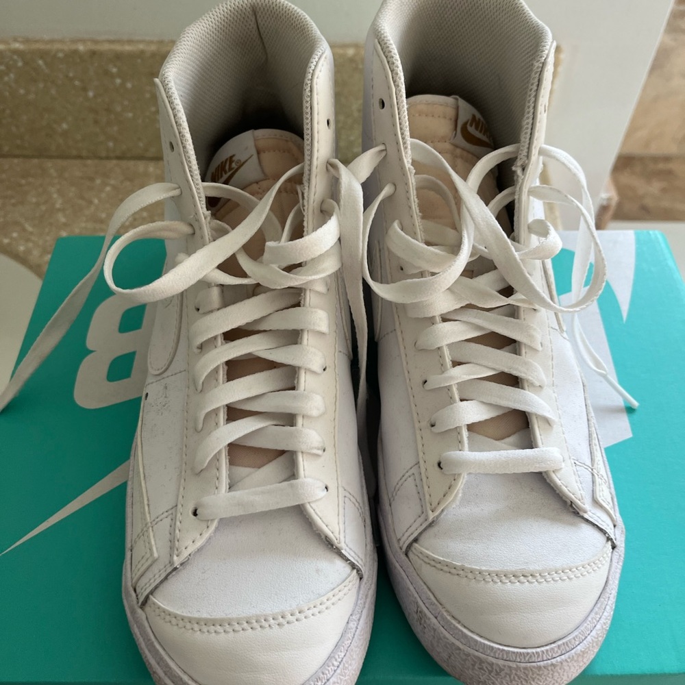 Nike zoom Blazers sz 9